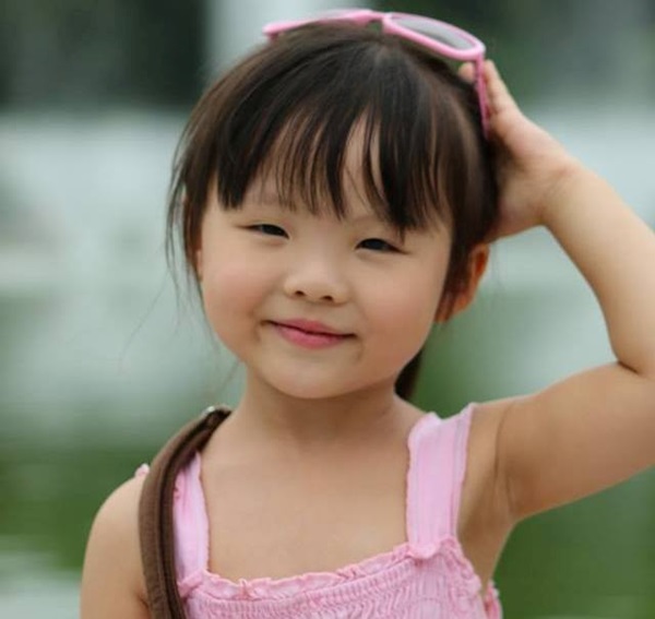 Cô bé 4 tuổi làm “phiên dịch viên” Việt – Hàn cho bố mẹ - 1