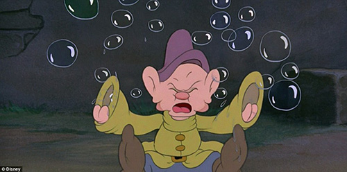 https://anh.24h.com.vn/upload/1-2015/images/2015-01-07/1420617863-chuot-mickey-3.jpg Bí mật kinh ngạc về hãng phim Disney - 5