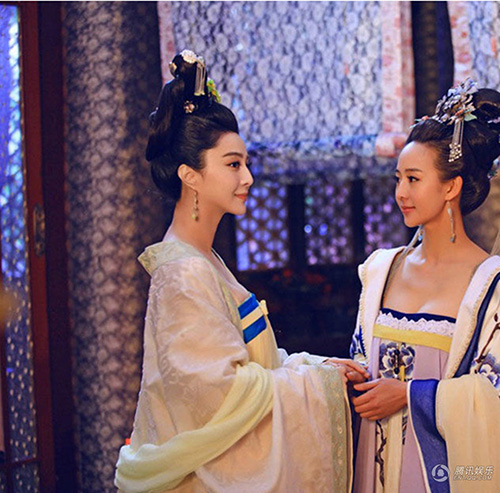 Fan hả hê vì cuối cùng Võ Tắc Thiên... "đã ác" - 1