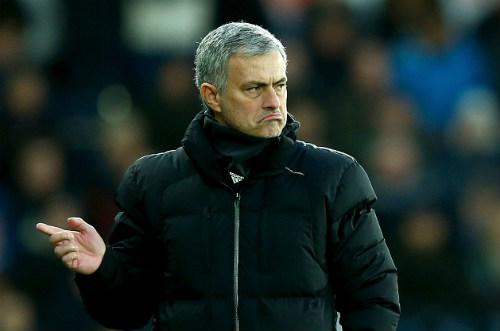 Mourinho ca ngợi Chelsea là đội bóng hoàn hảo - 2