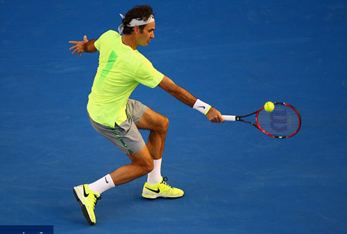 Hot shot: Federer, Nadal thi nhau lập ''siêu phẩm'' - 1