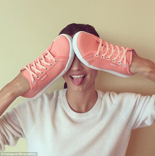 Tạp chí xóa sổ trang đăng ảnh người mẫu ngực trần - 7