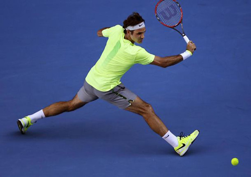 Hot shot: Federer bỏ nhỏ làm đối thủ ''đứng hình'' - 1
