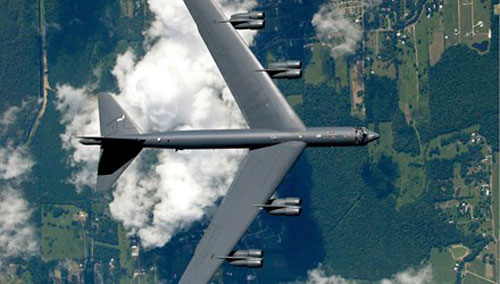 Mỹ tăng sức hủy diệt cho pháo đài bay B-52 - 1
