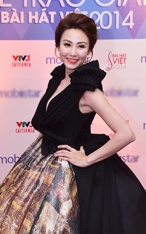 Ngân Khánh lộng lẫy dự sự kiện trước ngày cưới - 2