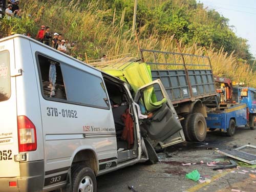 Tai nạn thảm khốc, 9 người chết: Lời kể người thoát nạn - 1
