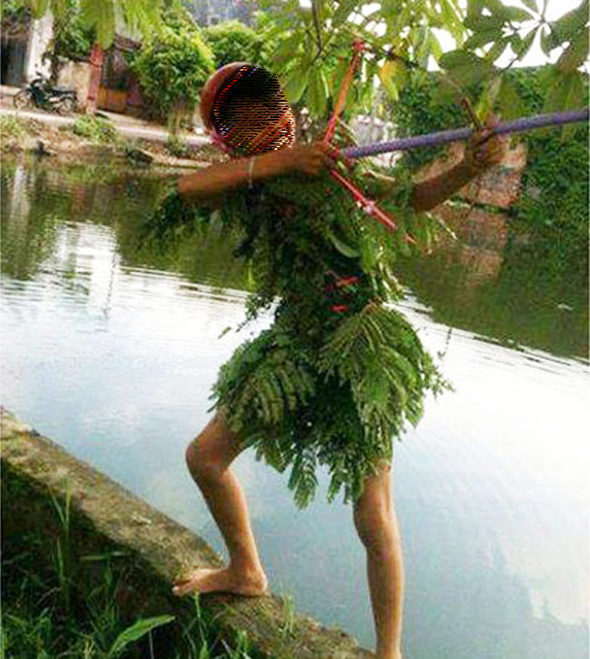 Phì cười với những bộ trang phục “lá cây“ - 5