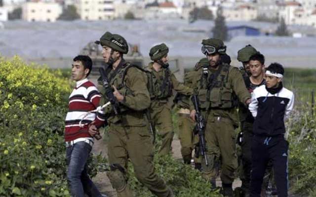 Israel bỏ tù bé gái Palestine 14 tuổi vì tội ném đá - 1