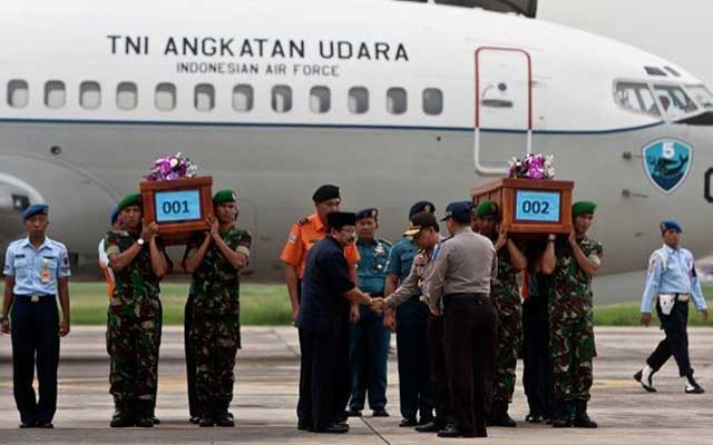 Indonesia tiếp tục tìm kiếm nạn nhân vụ QZ8501 - 1