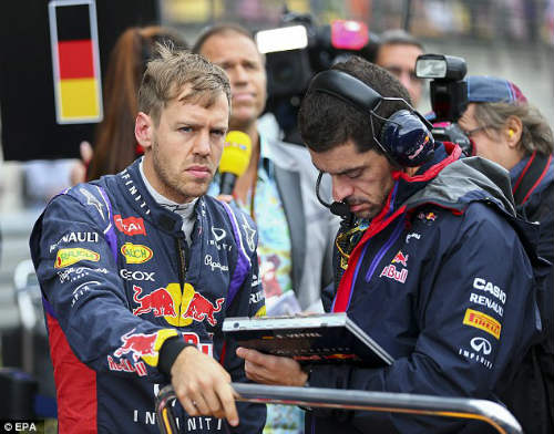 Vettel từng suýt giải nghệ vì bất đồng với Red Bull - 1