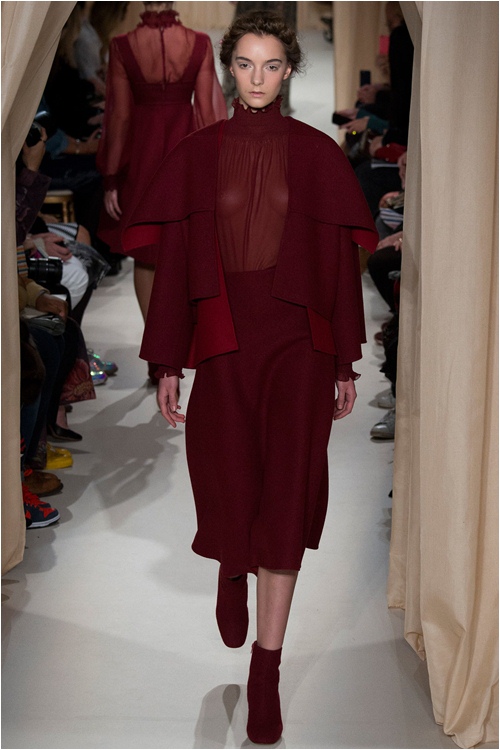 Vũ hội cổ điển đầy chất thơ của Valentino - 2