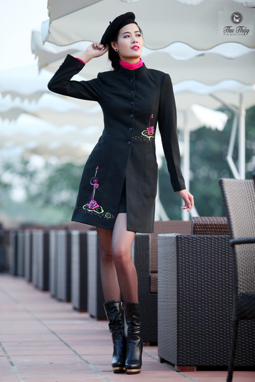 Diện măng tô tôn dáng đón Tết - 14