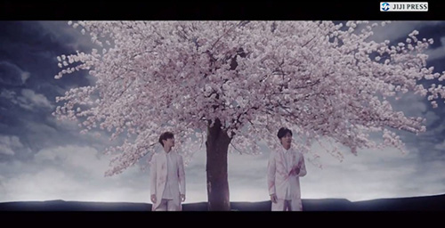 Hai mỹ nam TVXQ tung video đẹp lung linh tặng fan - 3