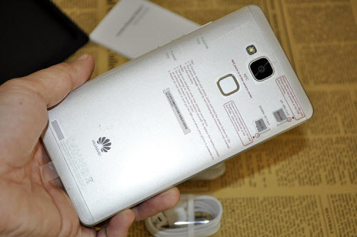 Đánh giá smartphone Mate7: Nhận diện vân tay nhạy hơn iPhone 6 - 1