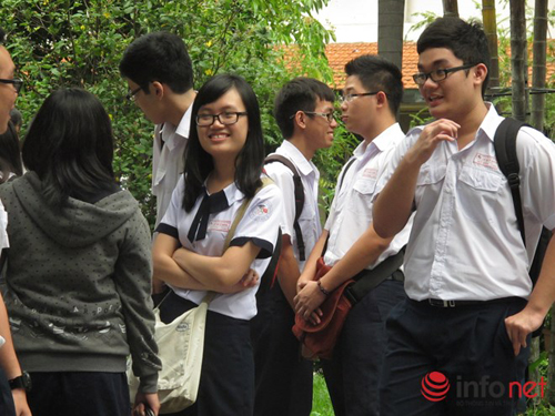 Kỳ thi THPT quốc gia: Lo lắng trước đề thi “2 trong 1” - 1