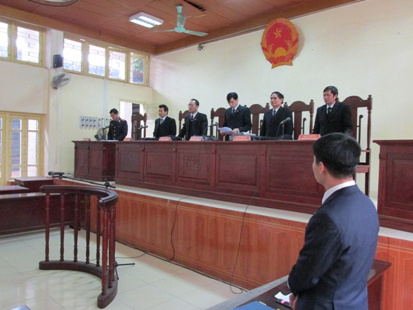Hoãn phiên tòa xét xử Lý Nguyễn Chung - 1