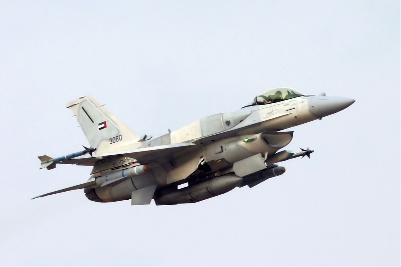 UAE âm thầm rút khỏi chiến dịch không kích IS của Mỹ - 1