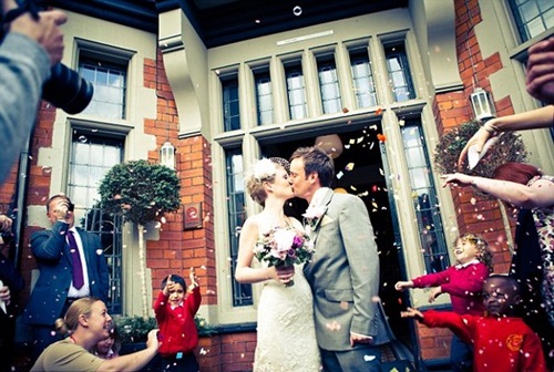 Video: Cặp đôi “nghiện”...cưới - 7