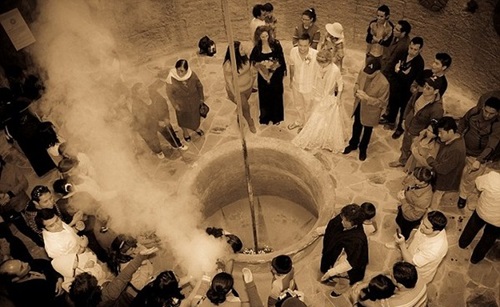 Video: Cặp đôi “nghiện”...cưới - 10