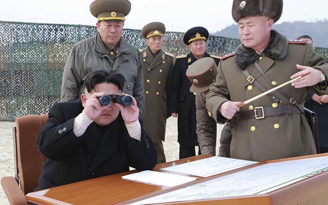 Triều Tiên bất ngờ bắn thử tên lửa thông minh mới - 1