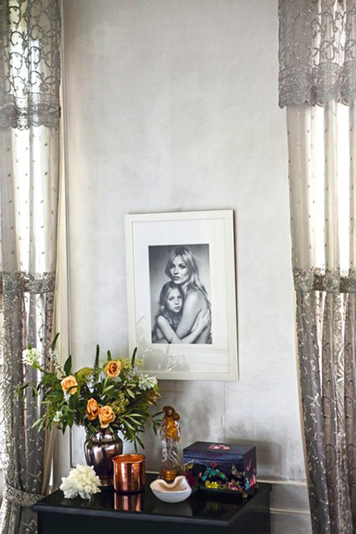 “Đột nhập” vào dinh thự của siêu mẫu Kate Moss - 1