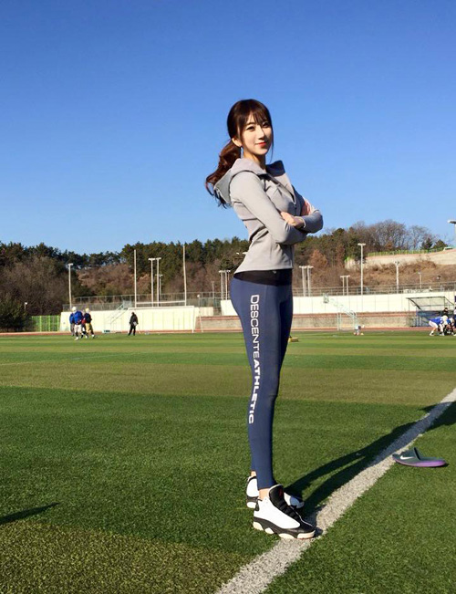 Ngắm đường cong “thần thánh” của mỹ nữ thể thao Hàn - 1