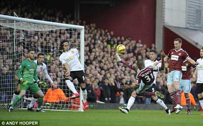 TRỰC TIẾP West Ham - MU: Blind giải cứu "Quỷ đỏ" (KT) - 3
