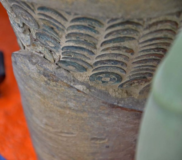 Tiền cổ bán cả chum ở vỉa hè, giá bạc triệu - 13