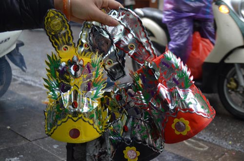 HN: Vỉa hè phố cổ “đỏ lửa” trong ngày tiễn ông Táo - 7