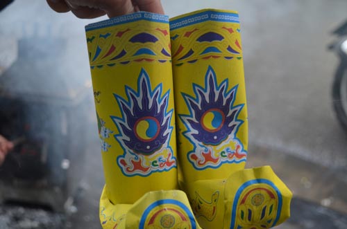 HN: Vỉa hè phố cổ “đỏ lửa” trong ngày tiễn ông Táo - 6