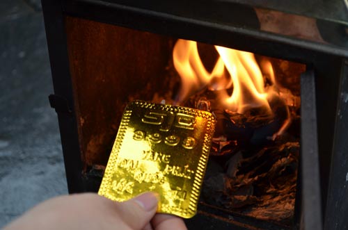 HN: Vỉa hè phố cổ “đỏ lửa” trong ngày tiễn ông Táo - 3