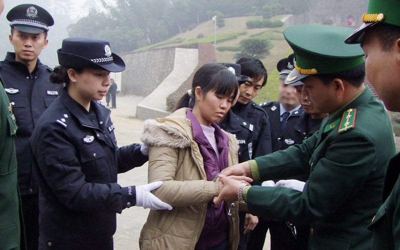 “Ôm” án ma túy 14 năm sang Trung Quốc lấy chồng - 1