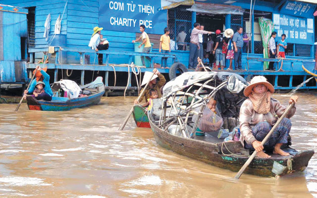 Tết Việt mênh mang trên Biển Hồ - 1