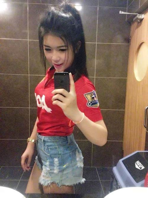 Chùm ảnh HOT girl các CLB hàng đầu: Vườn hoa khoe sắc - 1