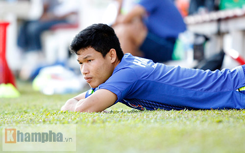 HAGL: Nỗi niềm trung vệ số một của U19 Việt Nam - 1