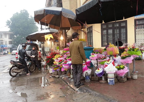 Hoa tươi ế ẩm trong ngày Valentine - 4