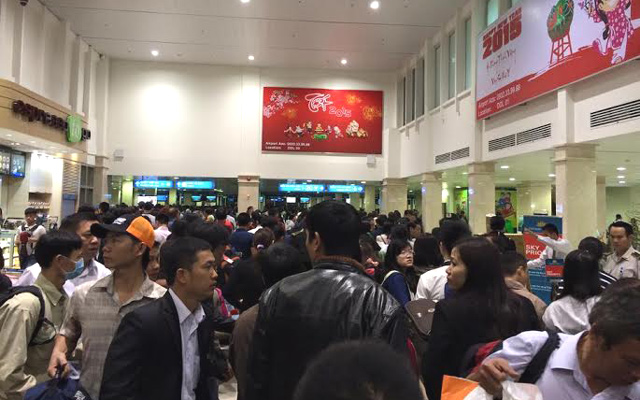 Hàng không phải giảm tối đa khả năng cắt, chuyển khách - 1