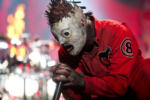 6 nghệ sĩ chuyên giấu mặt khi trình diễn - 10