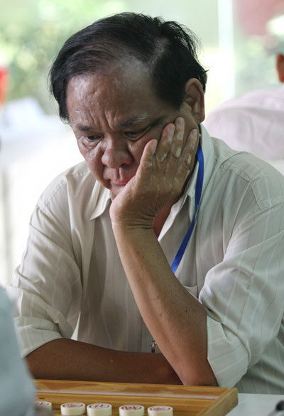 Làng cờ Việt năm Giáp Ngọ: Già – trẻ tung hoành - 4