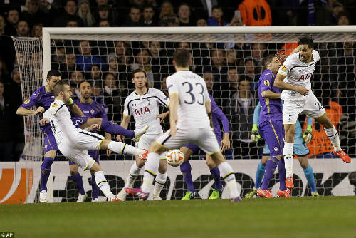 Tottenham - Fiorentina: Tuyệt tác của Soldado - 1