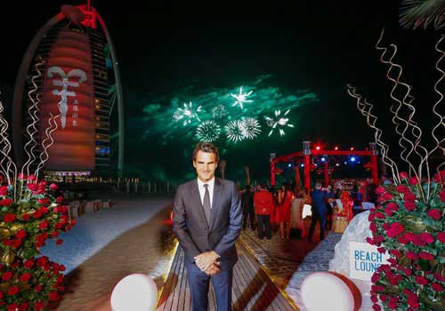 Federer ăn Tết “kiểu Trung Quốc” ở Dubai - 2