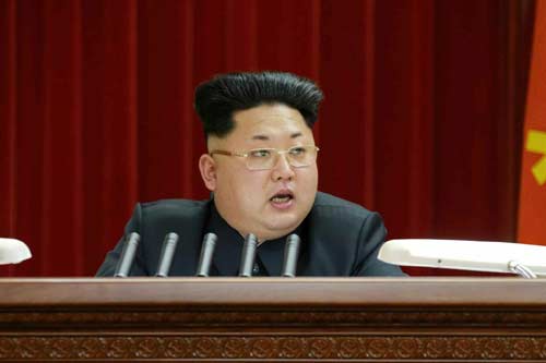 Kim Jong-un “gây sốt” với kiểu tóc mới - 1