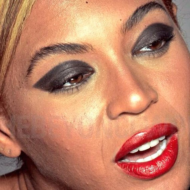 Beyoncé gây xôn xao vì lộ ảnh chưa chỉnh sửa “xấu tệ“ - 1