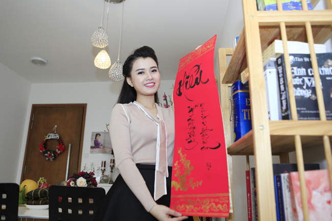 Căn hộ tràn ngập sắc xuân của MC Hương Giang - 10