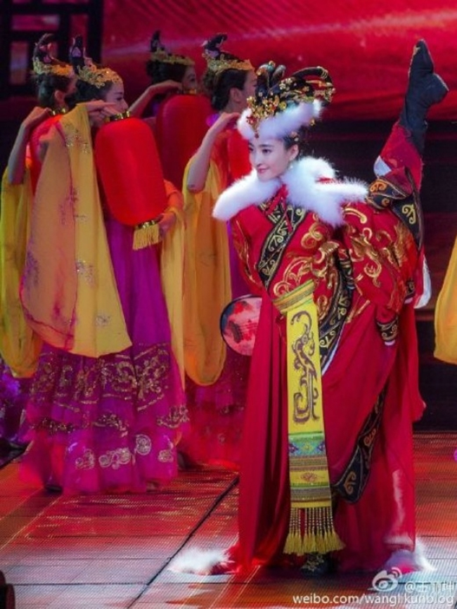 Vương Lệ Khôn đảm nhận vai mỹ nữ Vương Chiêu Quân