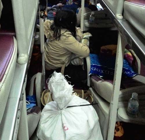 Thanh Hóa: Bắt xe khách “nhồi” tới 117 người - 1