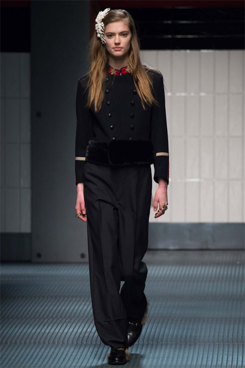 Gucci khiến giới mộ điệu say mê vì gợi cảm phá cách - 4