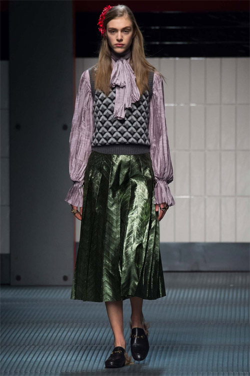 Gucci khiến giới mộ điệu say mê vì gợi cảm phá cách - 10