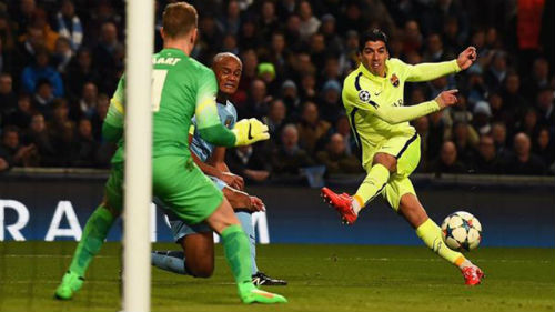 Nóng: Man City chi 100 triệu bảng mua Suarez - 1