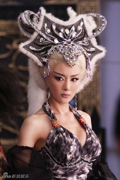 Những thềm ngực gợi cảm nhất phim cổ trang - 3